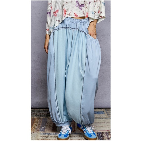 POL Light Blue Stretchy Waist Reverse Stitch Pockets Joggers - Picture 1 of 4